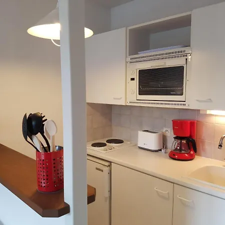 Lejlighed T2 A Cabourg, Proche Et Centre-ville, Balcon Et Parking Gratuit - Fr-1-487-312 Cabourg