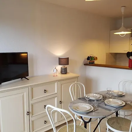 Apartamento T2 A Cabourg, Proche Et Centre-ville, Balcon Et Parking Gratuit Cabourg
