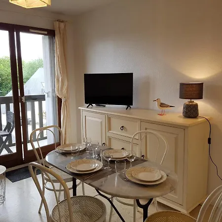 T2 A Cabourg, Proche Et Centre-ville, Balcon Et Parking Gratuit Cabourg